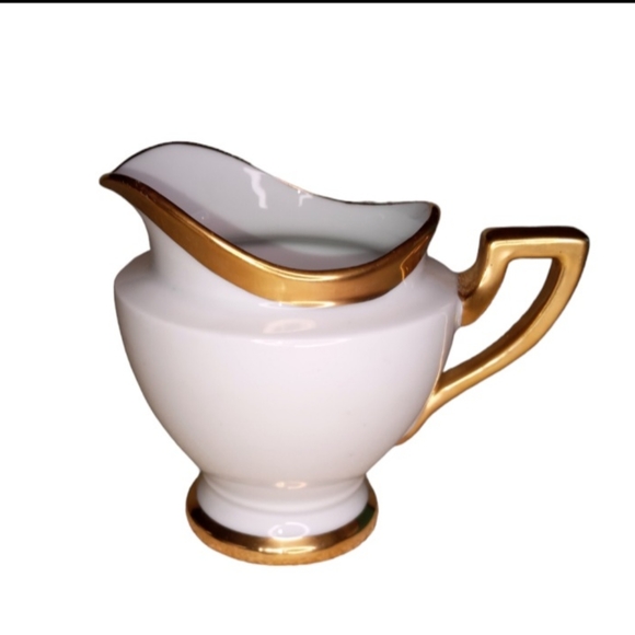 Vintage Signed Porcelain White w/Gold Trim Tea Set - Teapot, Creamer, Su… - Picture 12 of 15